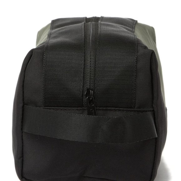 Onia Nylon Colorblock Dopp Kit - Picture 2 of 9